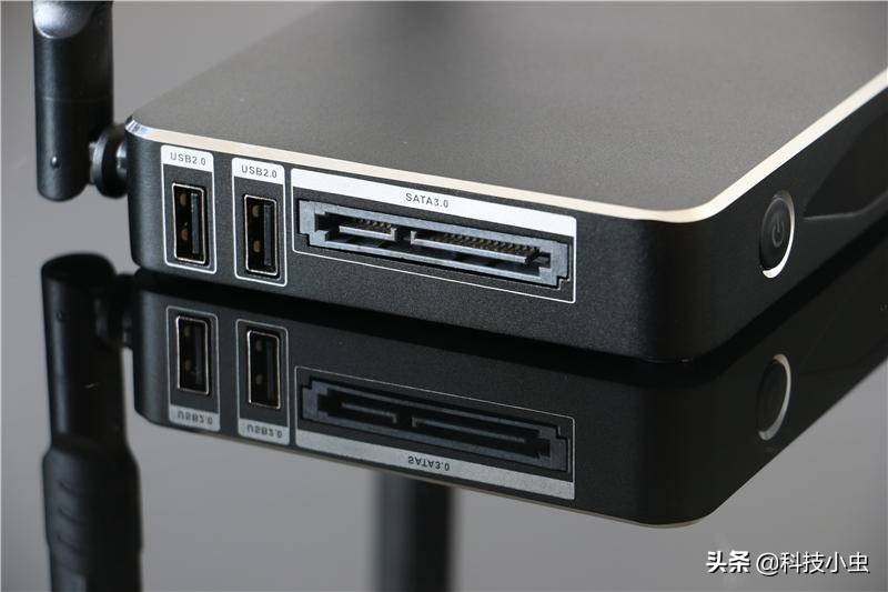 给NAS找个伴，给超清爱好者的馈赠，interboxR9蓝光*放播**器实测