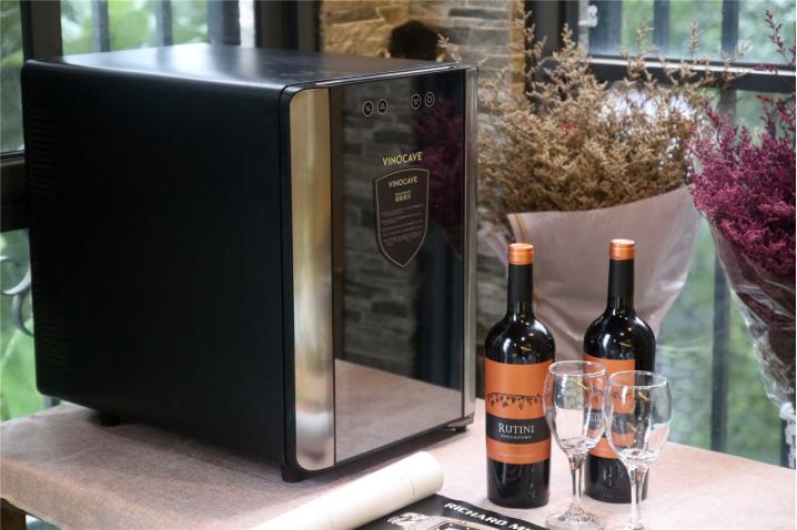 红酒恒温酒柜推荐,葡萄酒酒柜推荐