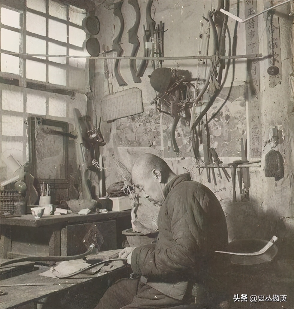 清朝人射箭老照片图文,清朝之前的弓箭制作过程