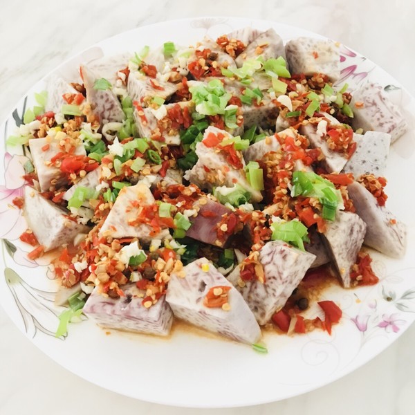 食堂剁椒芋头的做法大全家常,芋头仔剁椒蒸排骨的家常做法