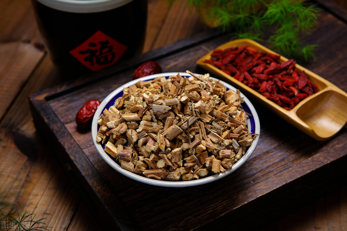 急性肠胃炎上吐下泻怎么缓解,急性肠胃炎上吐下泻如何缓解疼痛