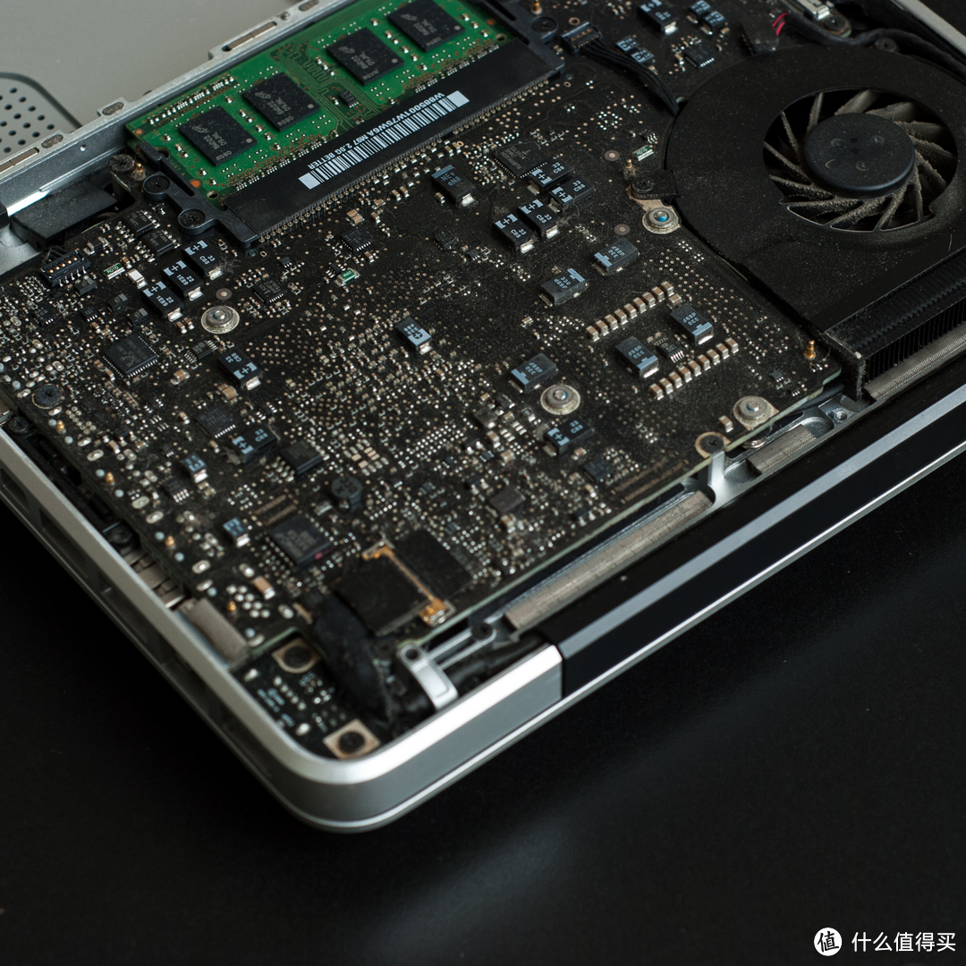 2008年初macbookpro 升级内存 (macbook pro 2008年扩大内存)