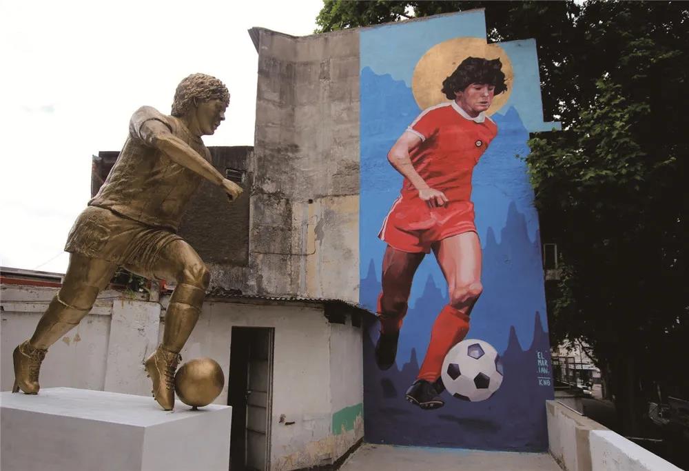 足球经典瞬间马拉多纳,马拉多纳经典足球集锦