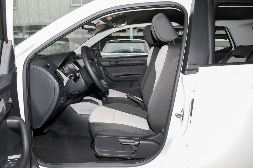 更新换代慢，这三款两厢车难道是不愿随波逐流？