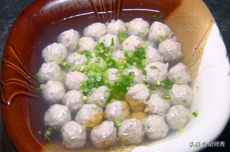 猪肉丸子怎么做好吃又嫩视频,猪肉丸子怎么做又滑又嫩又好吃