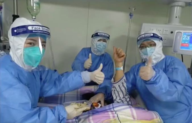 确诊4万多例……熬不住了看看他们!