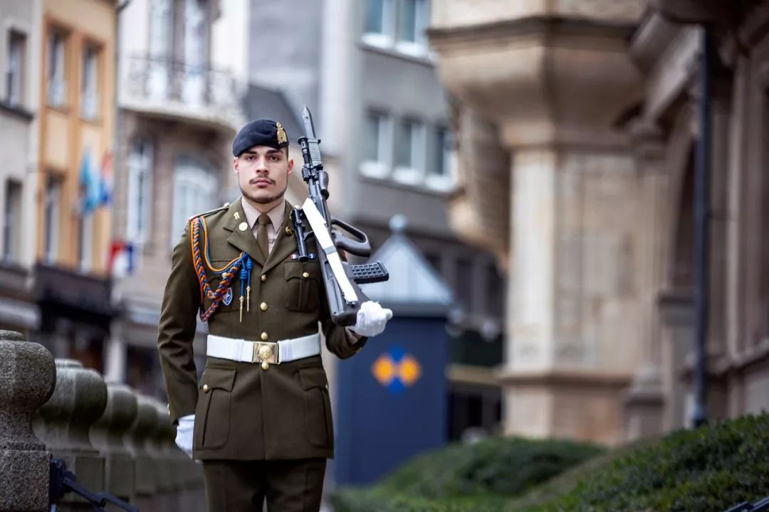 卢森堡是谁的属国,卢森堡是谁呀