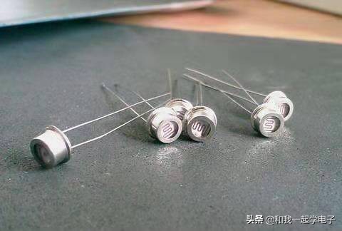 光敏电阻对电路有何影响,电子电路的识别与检测