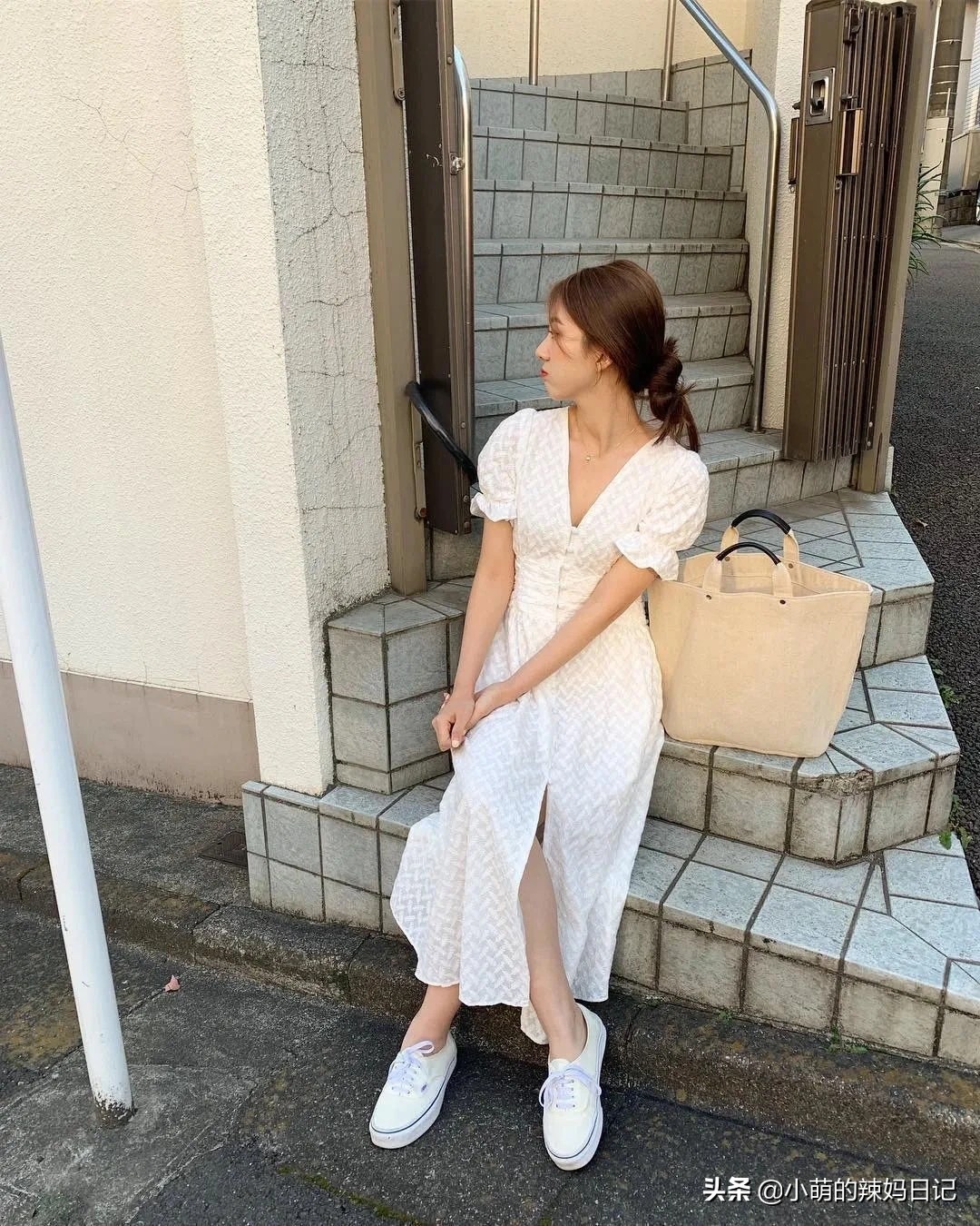 穿连衣裙可以配什么鞋,穿连衣裙上面搭配什么鞋子