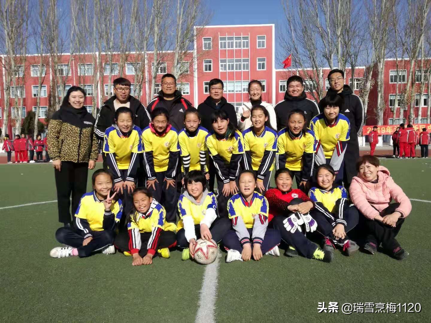 新城子街第一小学喜报,厉害杨浦足球小将斩获市运会冠军