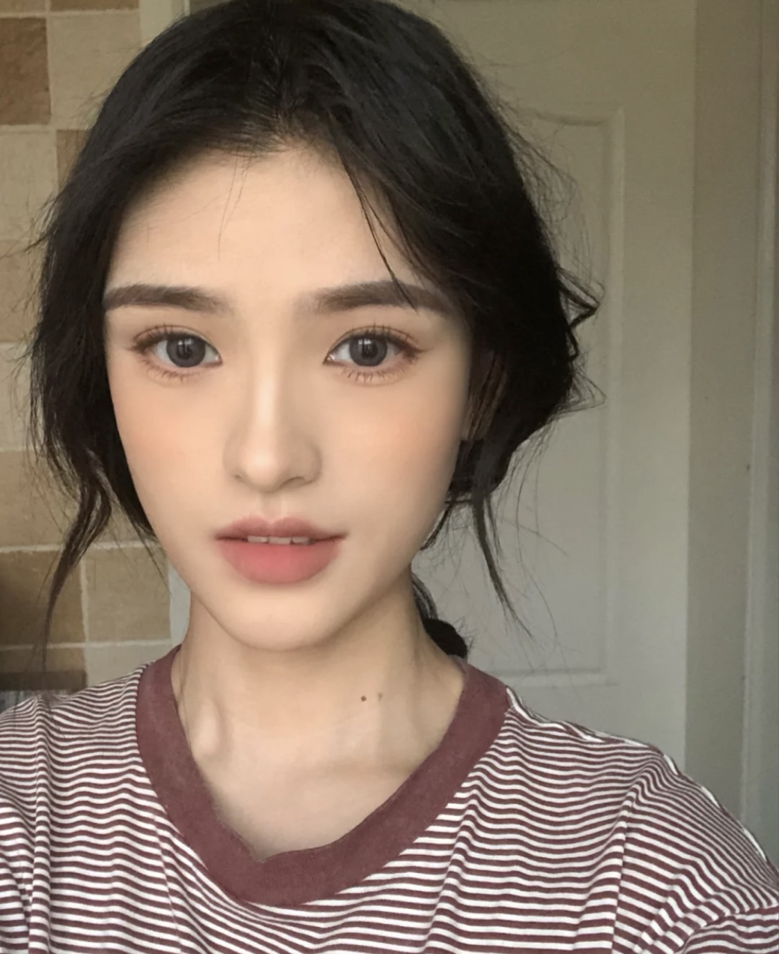 林允推荐的睫毛增长液,林允的睫毛膏多少钱一盒