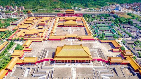 最值得去的影视城,国内好玩的三大旅游城市