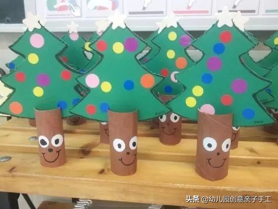 幼儿园中班圣诞树美术课,圣诞树粘土中班幼儿园