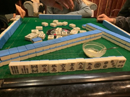 麻将技巧怎样记三家的牌,打麻将胡牌技巧三点一线