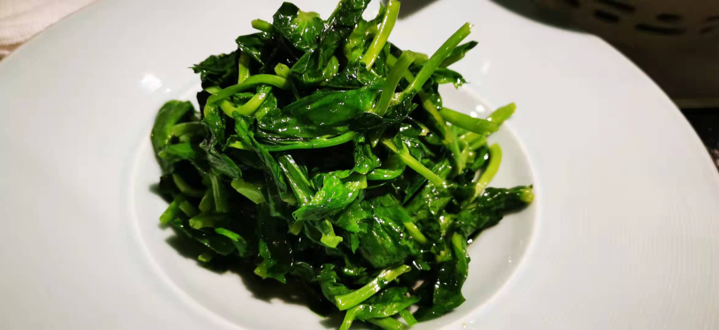 北京东兴楼饭庄总店联系电话,东兴楼饭庄六里桥店有几个包间