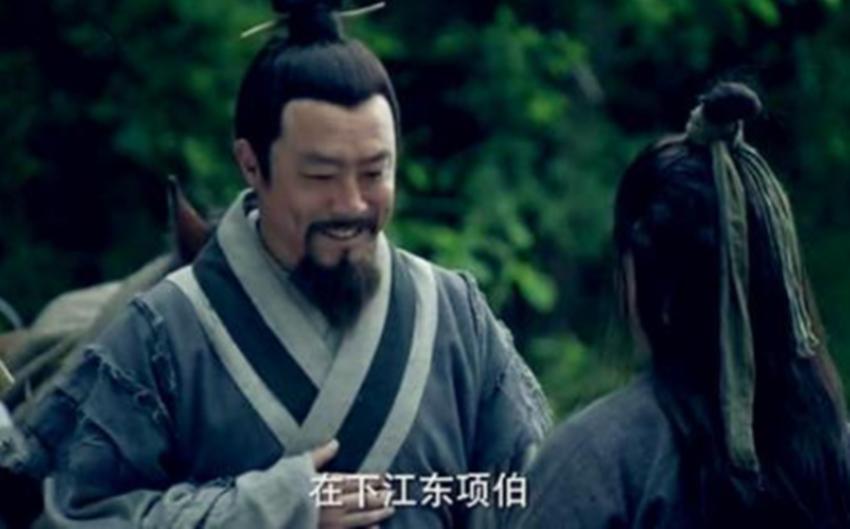 一再坑害侄儿项羽的项伯，真的是一个“吃里扒外”的小人吗？