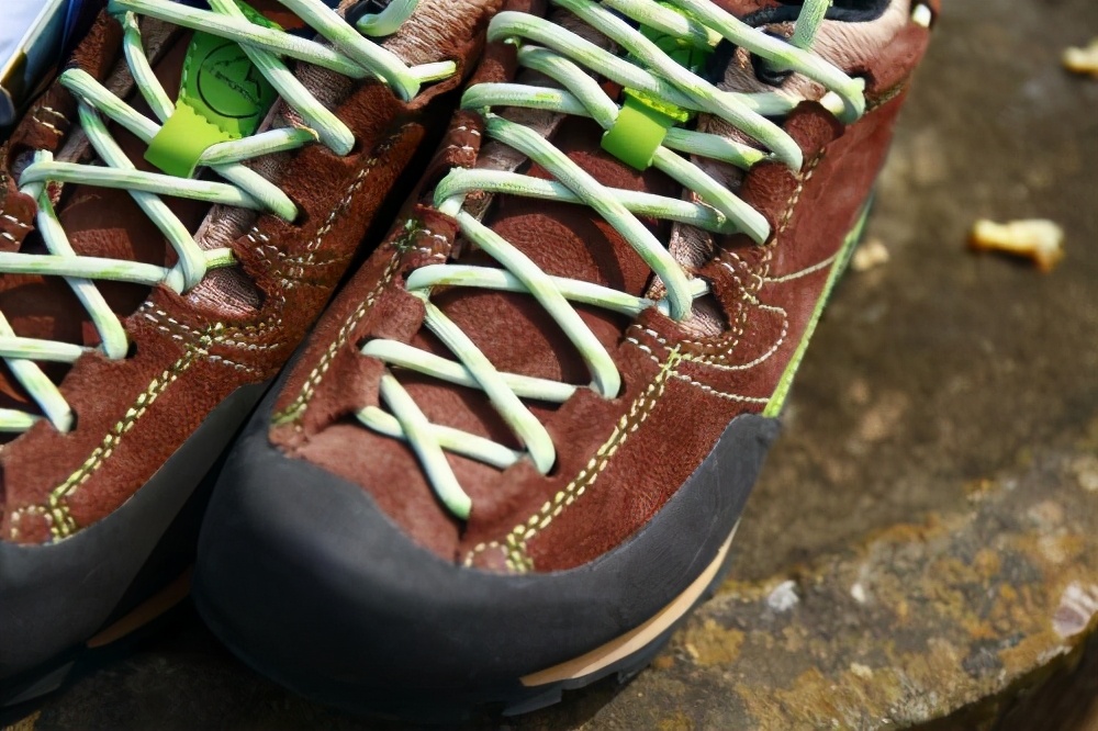 雨雪地区穿什么,冬天穿什么鞋最保暖