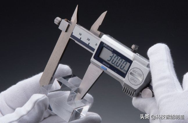 用卡尺测量实物尺寸技巧,大号千分尺的测量方法