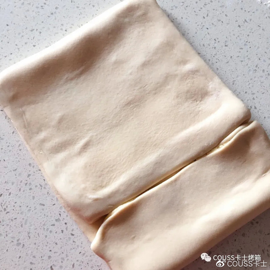 卡仕达酱酥粒面包,卡仕达酱蛋奶味面包