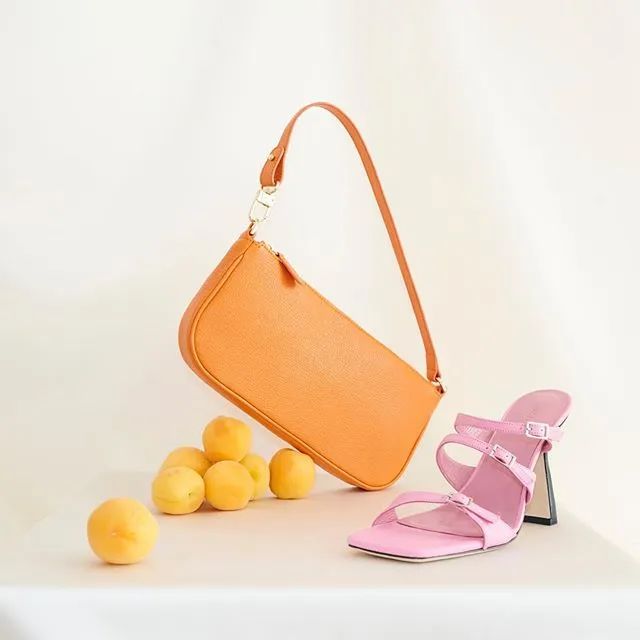 今年最流行的方跟凉鞋,又好看又好穿的凉鞋