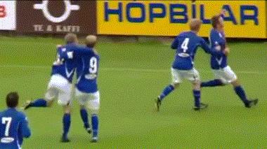 足坛搞笑名场面照片,足坛球星萌娃搞笑瞬间