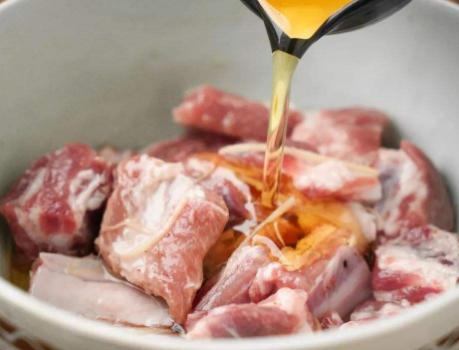 自贡米酒蒜香排骨的做法,怎么用蒜香粉做蒜香排骨