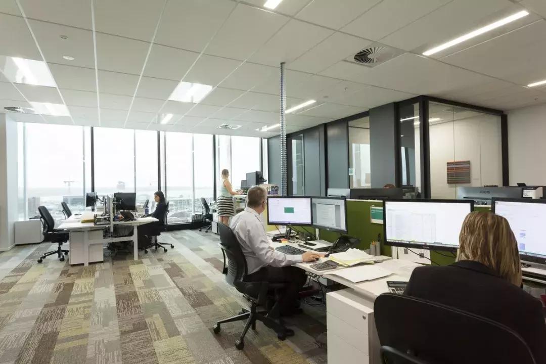 全球会计公司BDO新办事处设计:如何打造时尚、干净的办公空间?