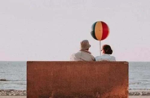 女生什么行为会让男生觉得最掉价,女生什么行为在男生眼里最掉价