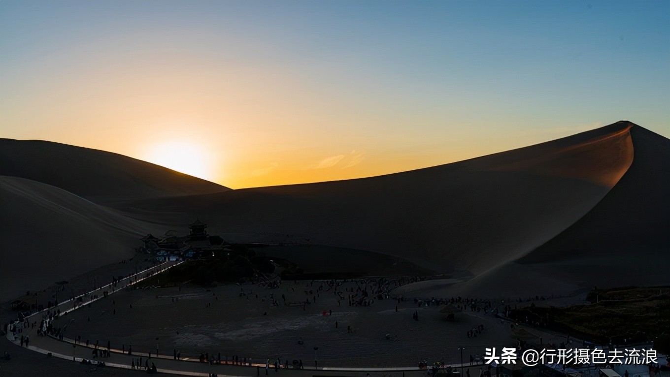 南北疆30天自驾深度游攻略,西行新疆