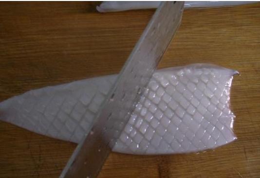 鱿鱼怎样切好看又好吃,卷卷的鱿鱼