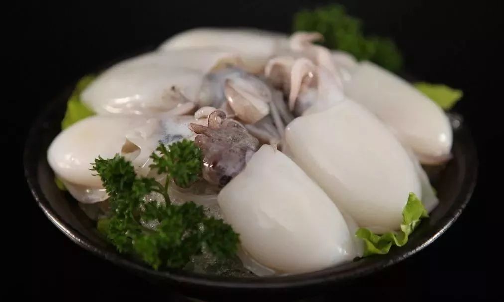 南宁本地菜泡椒炒墨鱼仔,辣炒墨鱼仔第一美食