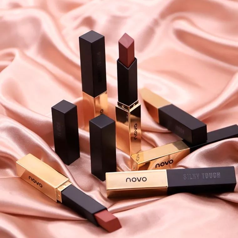 碰瓷娇兰、重金属超标，这家披日本皮的10元店你一定买过