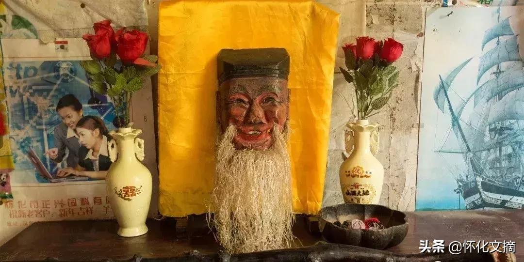 千年古苗寨老家寨全景,贵州千户苗寨农户家