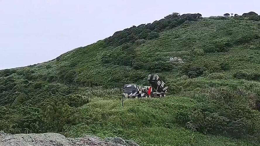 中程弹道导弹打击海上目标视频,防空导弹打击飞机视频