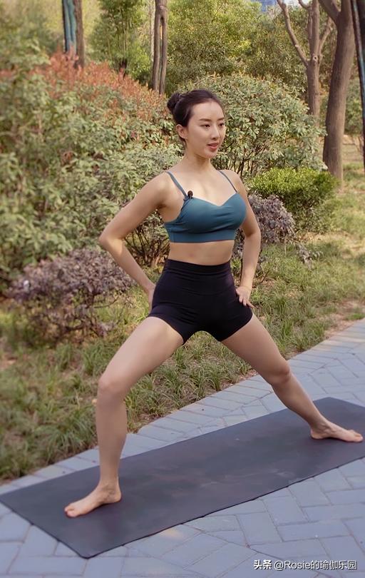 久坐臀两侧不舒服怎样练,臀平怎么练