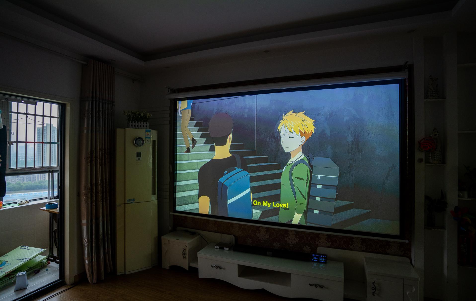 当贝投影仪f3家庭影院,当贝newf3投影仪测评