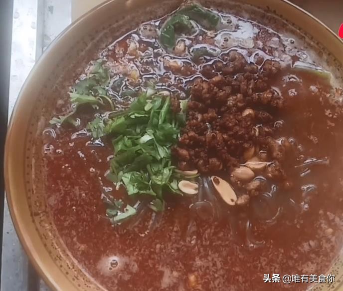 小吃店加盟店最火爆的项目酸辣粉,酸辣粉最正宗的做法加盟
