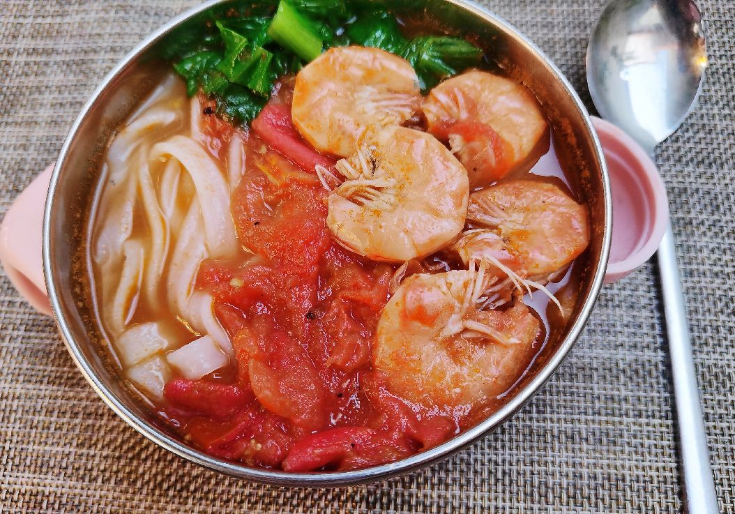 青菜西红柿粉条汤的做法,粉条西红柿汤的家常做法