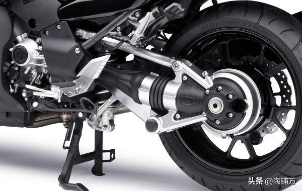 摩托车知识：链条/皮带/传动轴三种传动形式的优缺点