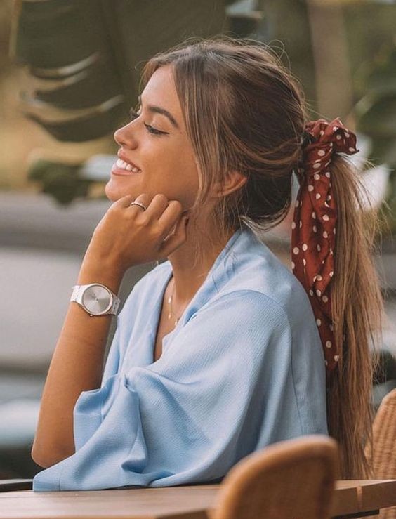 大蝴蝶结搭配大肠发圈,小清新蝴蝶结大肠发圈