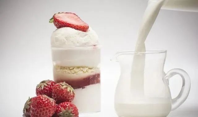 老年人失眠难治？中医给你1个实用建议比药管用，倒头就睡8小时