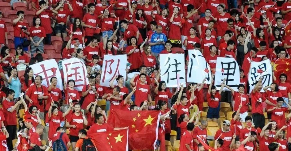 足球历史第一人是贝利还是梅西,世界足球史上最伟大的球王