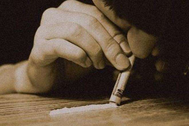 从麻醉剂到可口可乐神秘配方，*卡因可**是如何从药物变成*品毒**的？