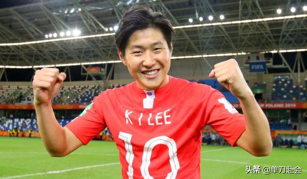 韩国球星拿下欧冠亚洲第一人,韩国22岁小将欧冠劲射破门
