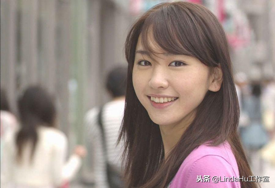 两个人在一起时间久了会没话题吗,两人在一起久了无话可说