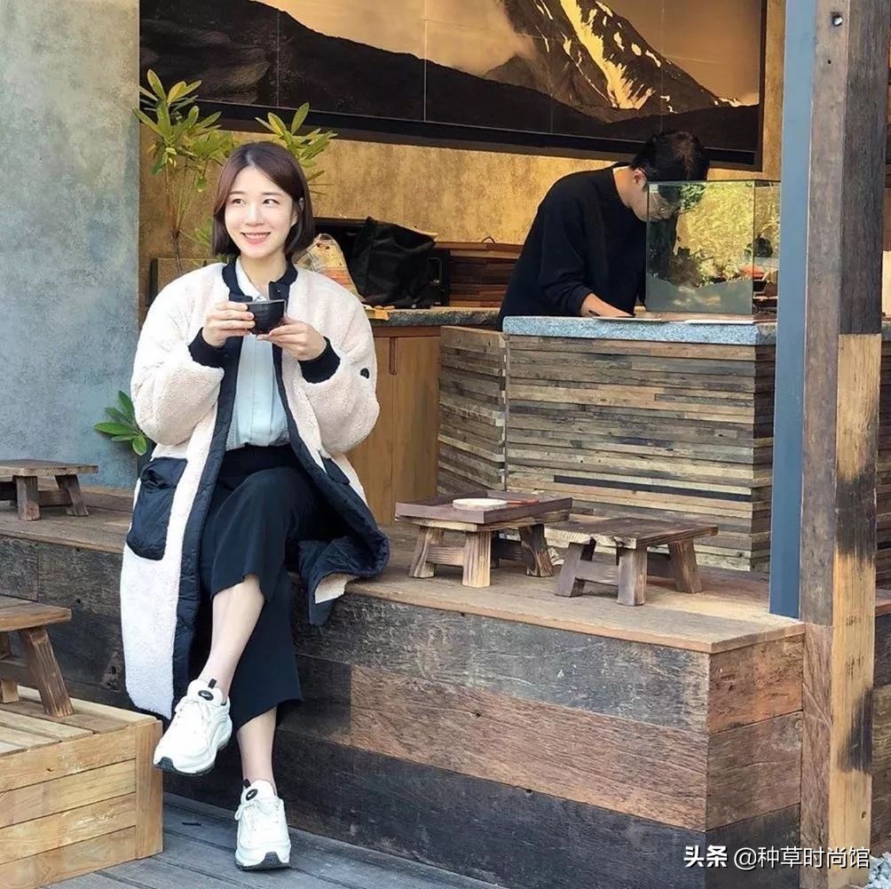 长皮衣外套女怎么穿好看,肥大的外套怎么穿好看