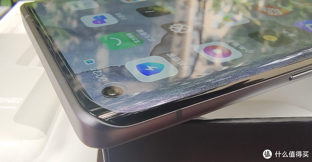 屏幕表现出色，老婆的美颜神机，realme真我GT大师探索版开箱