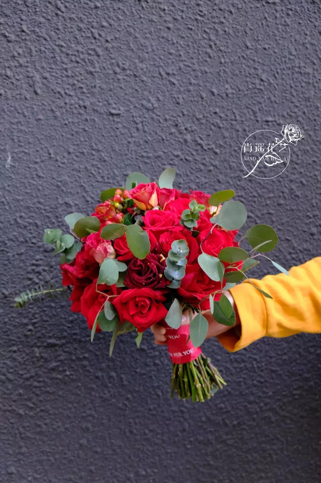 开一个花店大概能挣多少钱,成都开花店一个月能挣多少钱