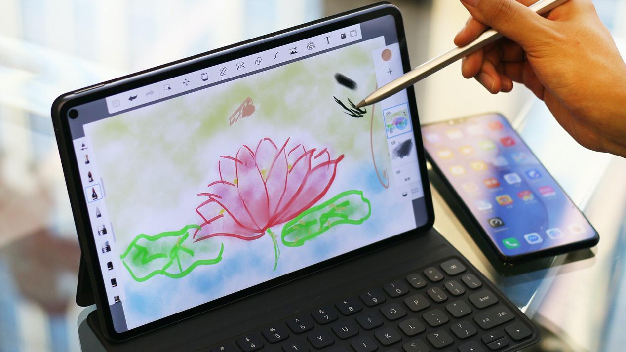 买个平板电脑好还是买个ipad好,苹果是买ipad好还是电脑好