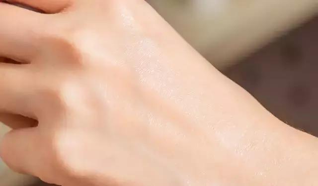 美白大创精华,大创美白精华